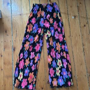 Peppermayo 90’s floral pants